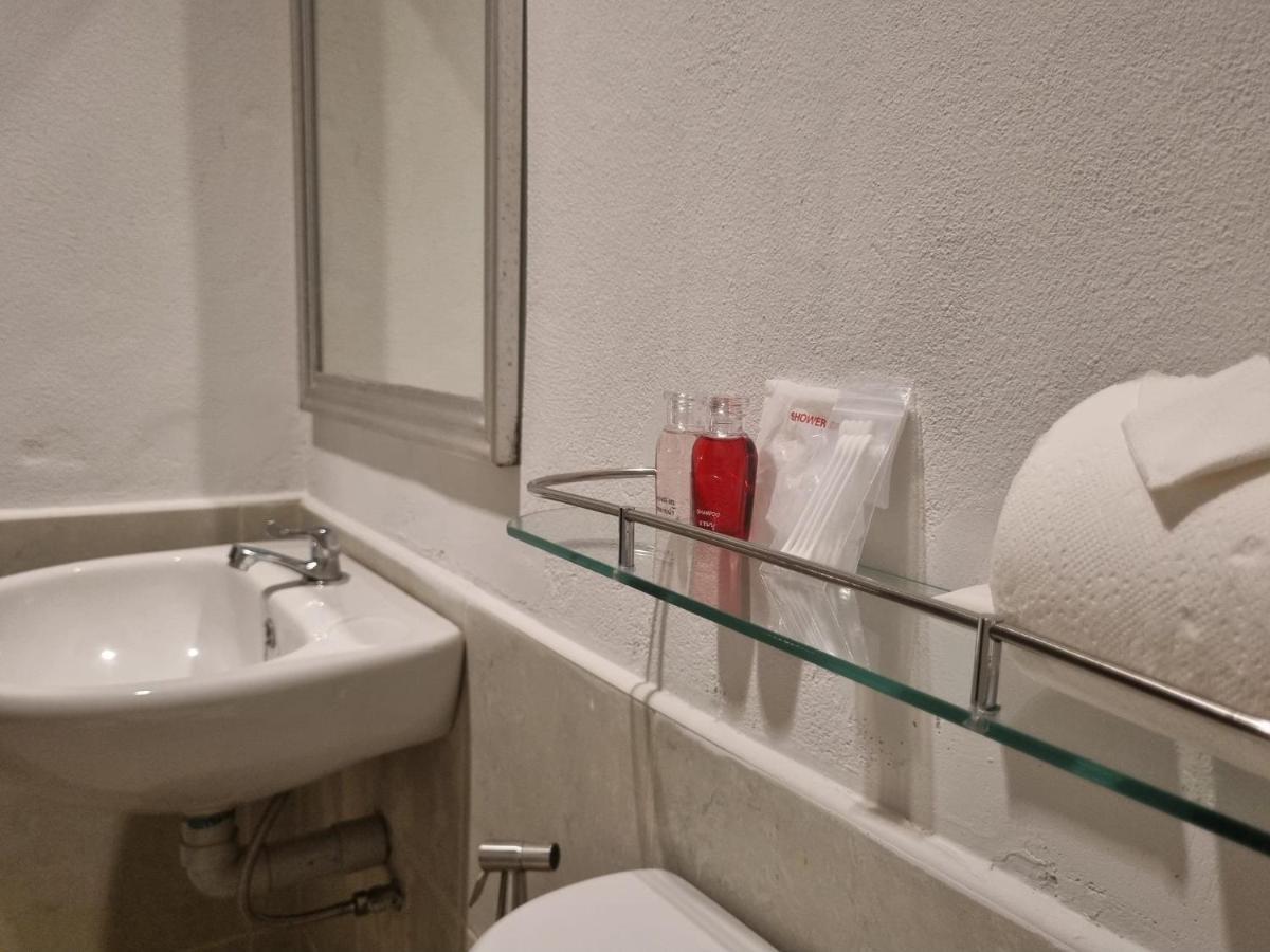 New Breakers Hotel Rawai エクステリア 写真