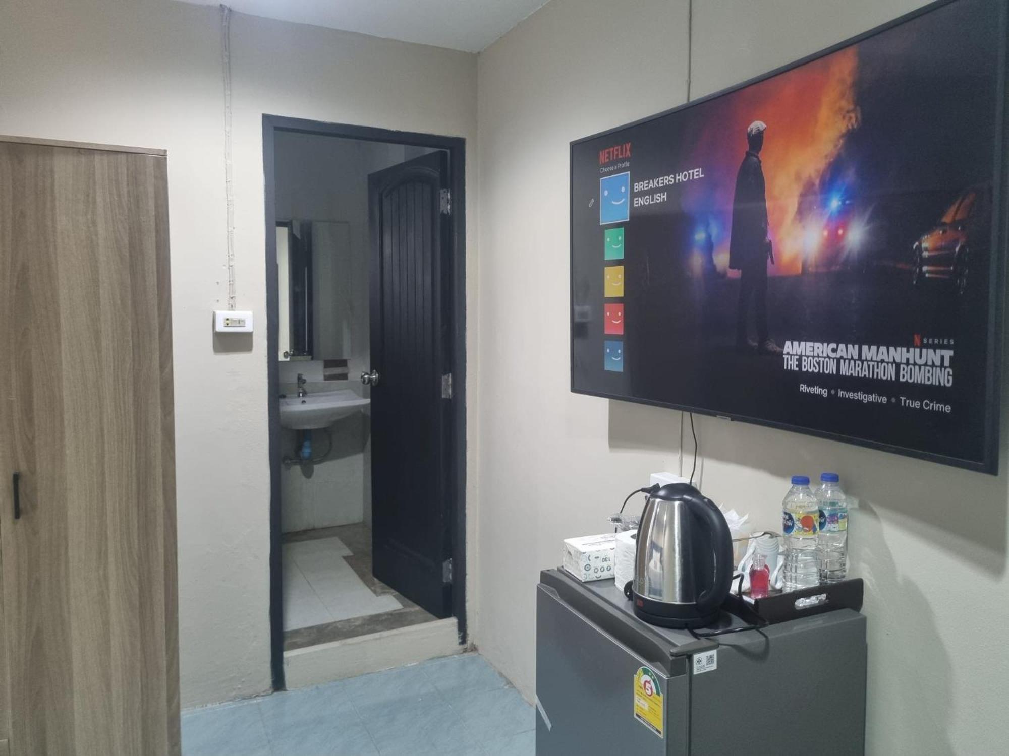 New Breakers Hotel Rawai エクステリア 写真