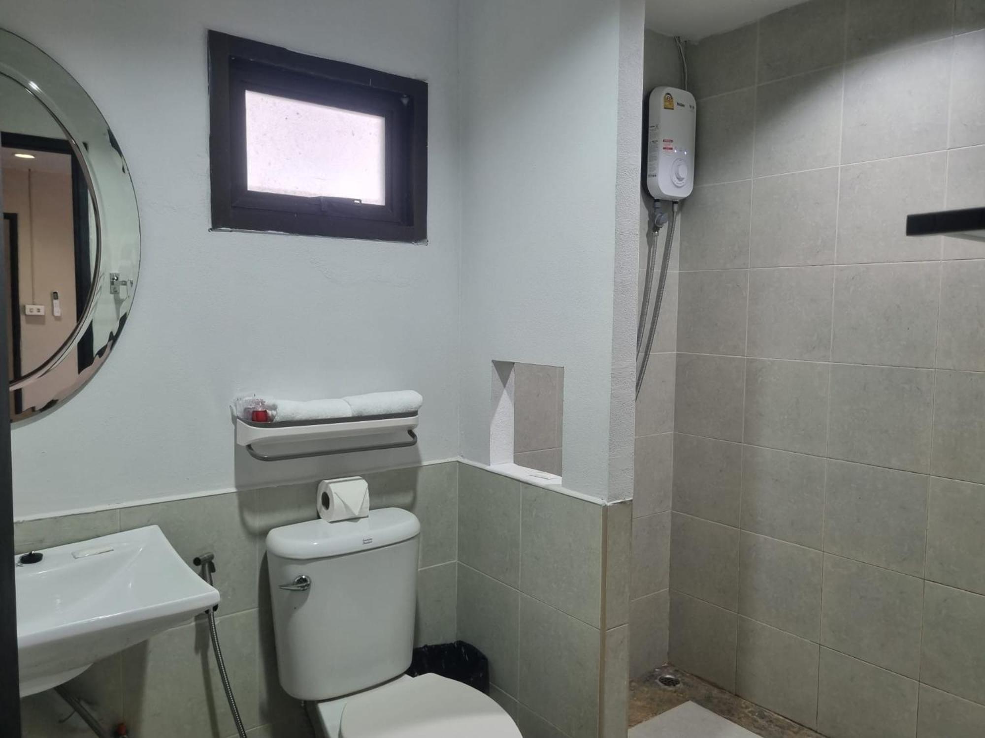 New Breakers Hotel Rawai エクステリア 写真