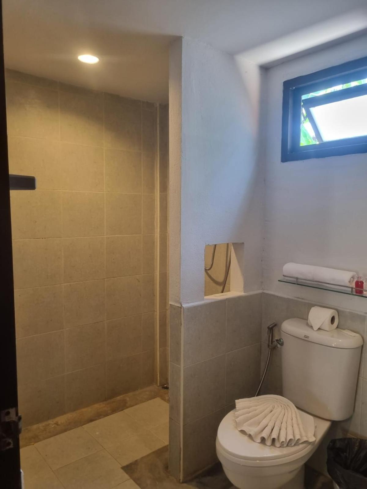 New Breakers Hotel Rawai エクステリア 写真